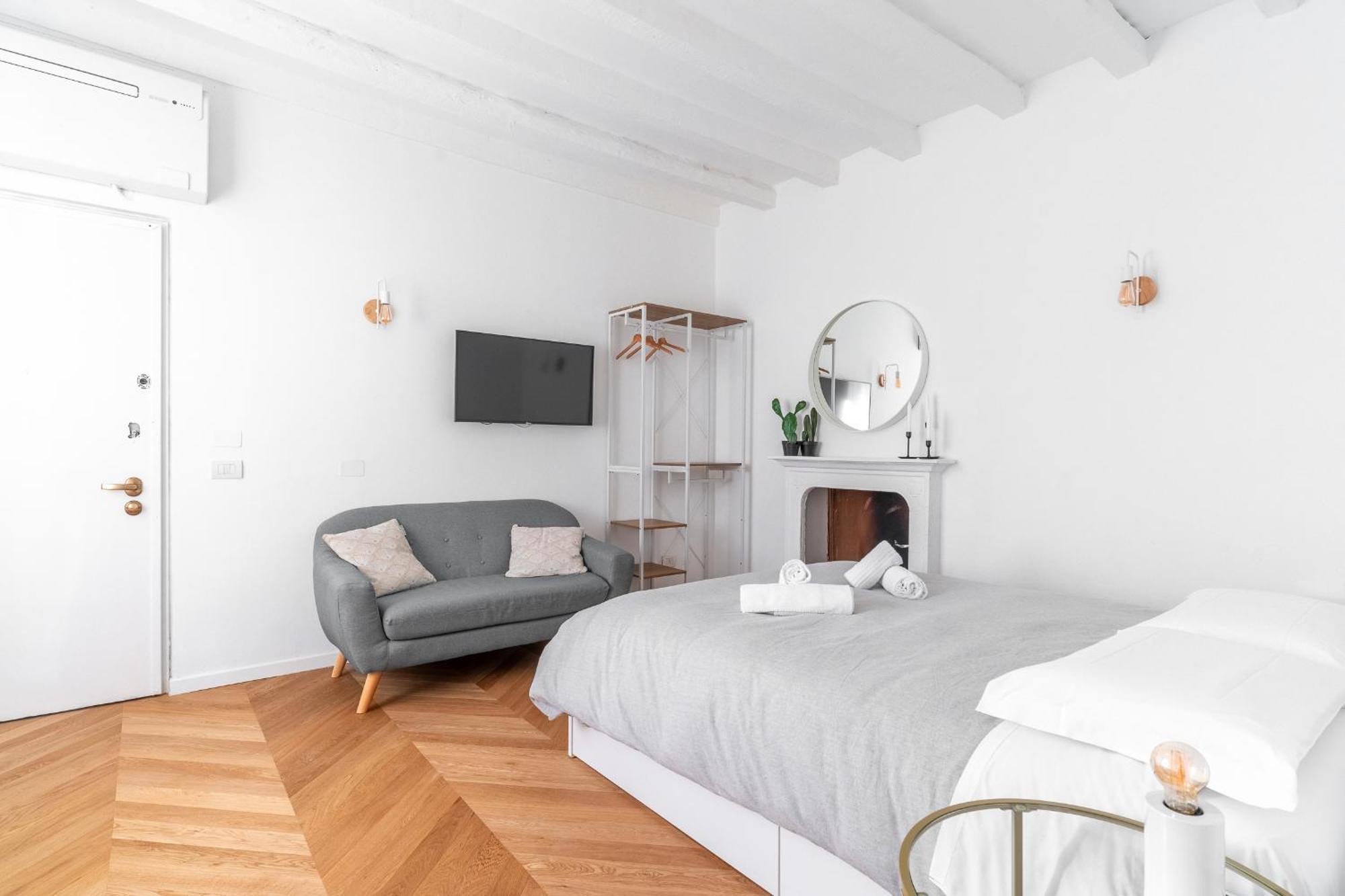 Milan Stay - Alzaia Naviglio Grande エクステリア 写真